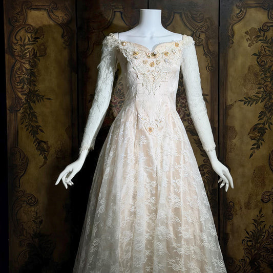COUNTRY ELEGANCE vintage 1970s wedding dress gown,  Susan Lane Boho white lace long sleeve dress