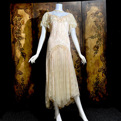COUNTRY ELEGANCE vintage 1970s wedding dress gown, Susan Lane Romantic Boho Pink french lace dress