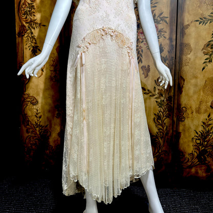 COUNTRY ELEGANCE vintage 1970s wedding dress gown, Susan Lane Romantic Boho Pink french lace dress