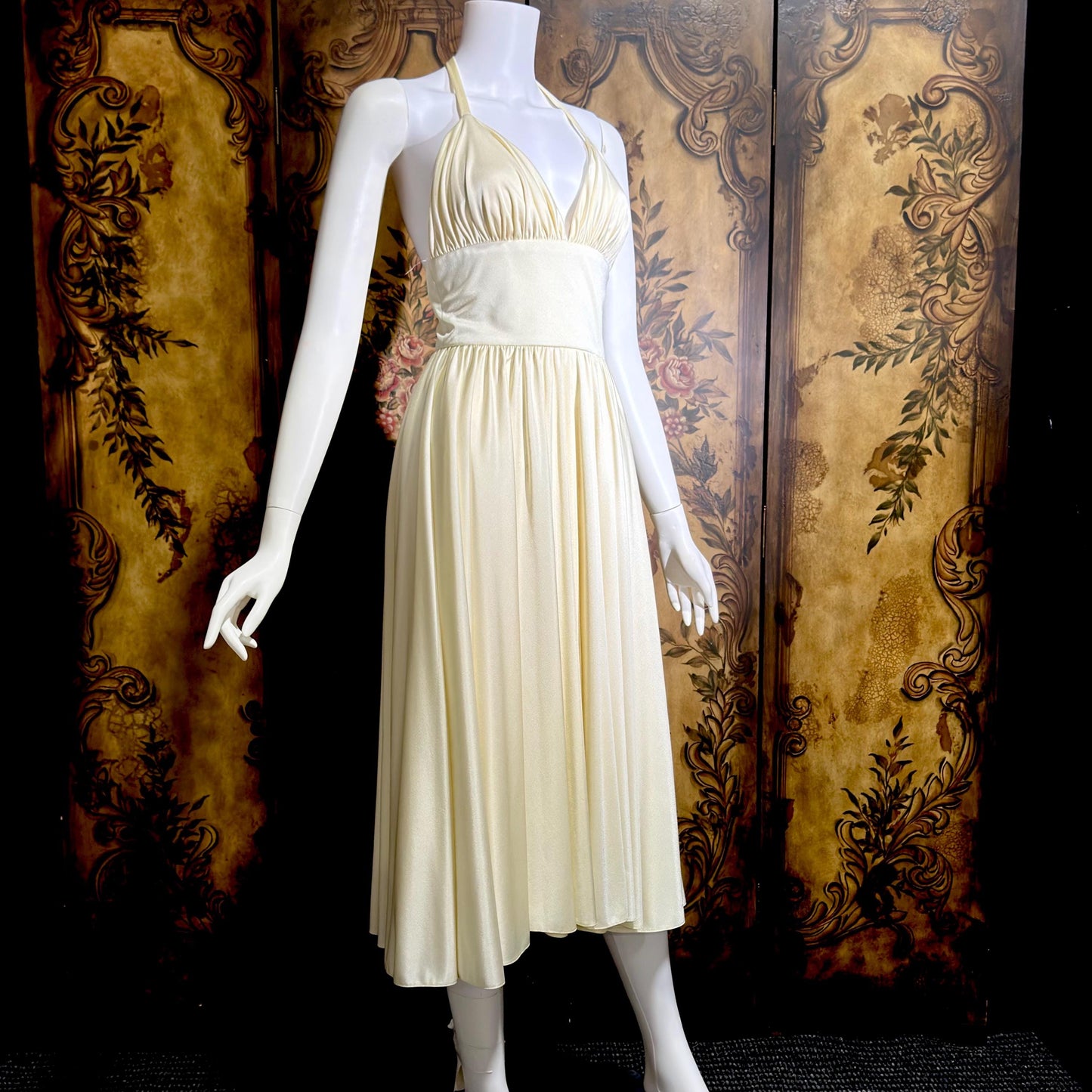 ESTEVEZ vintage 1970s cocktail dress, Eva Gabor Look White Marilyn Monroe style halter dress