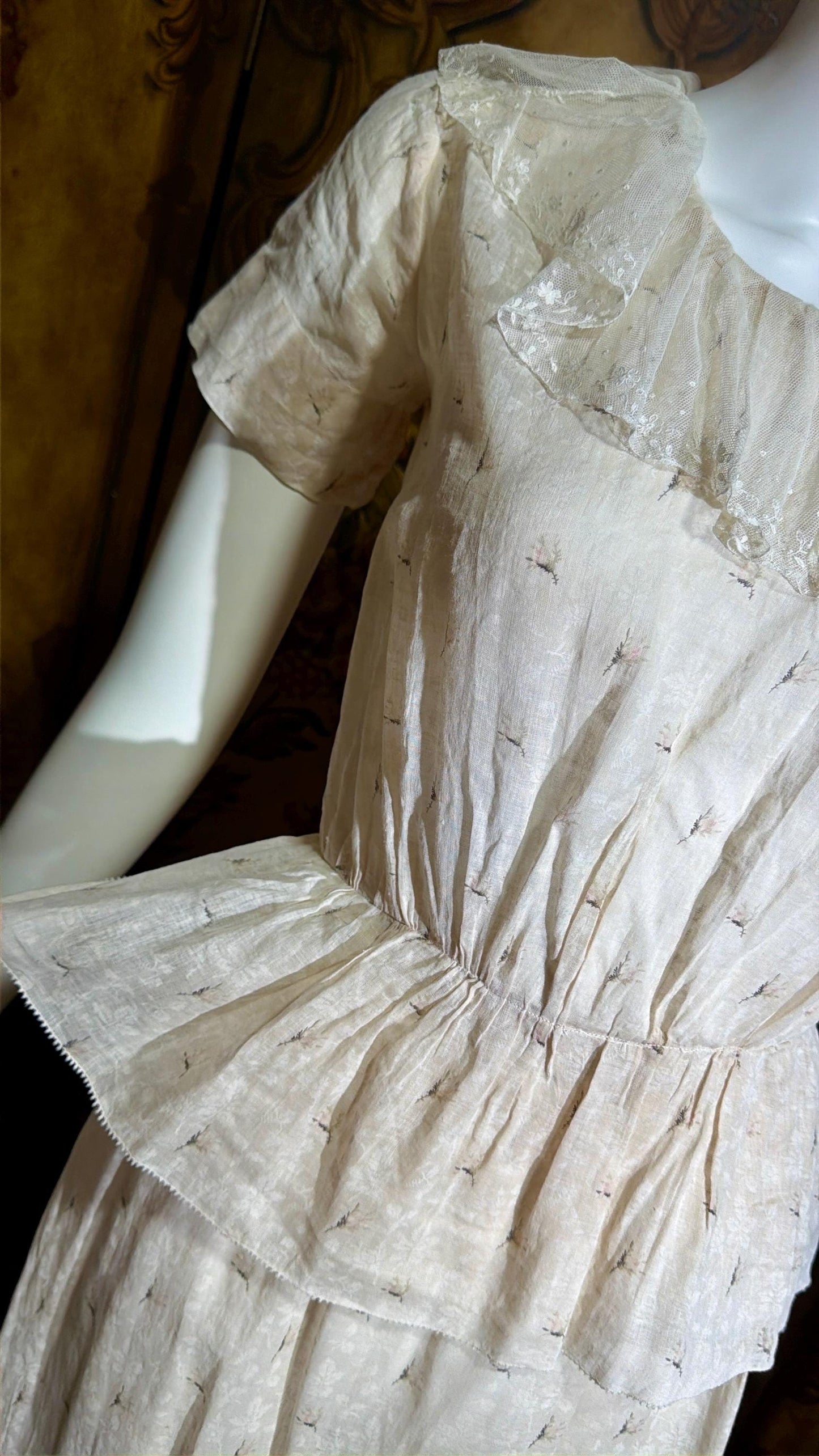 1930s vintage Cotton Day Dress, Ruffle Collar Peplum Batiste Casual Dress