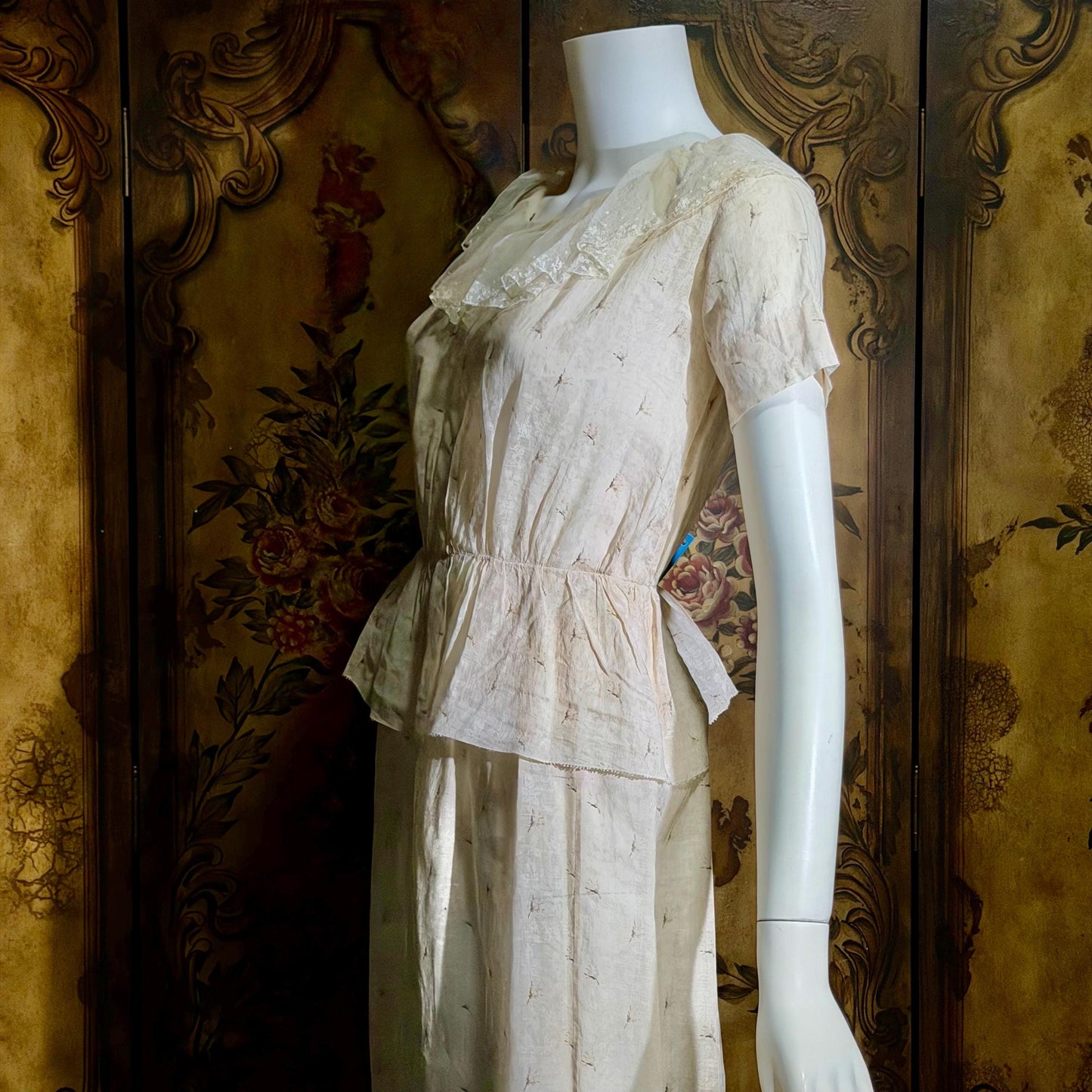 1930s vintage Cotton Day Dress, Ruffle Collar Peplum Batiste Casual Dress