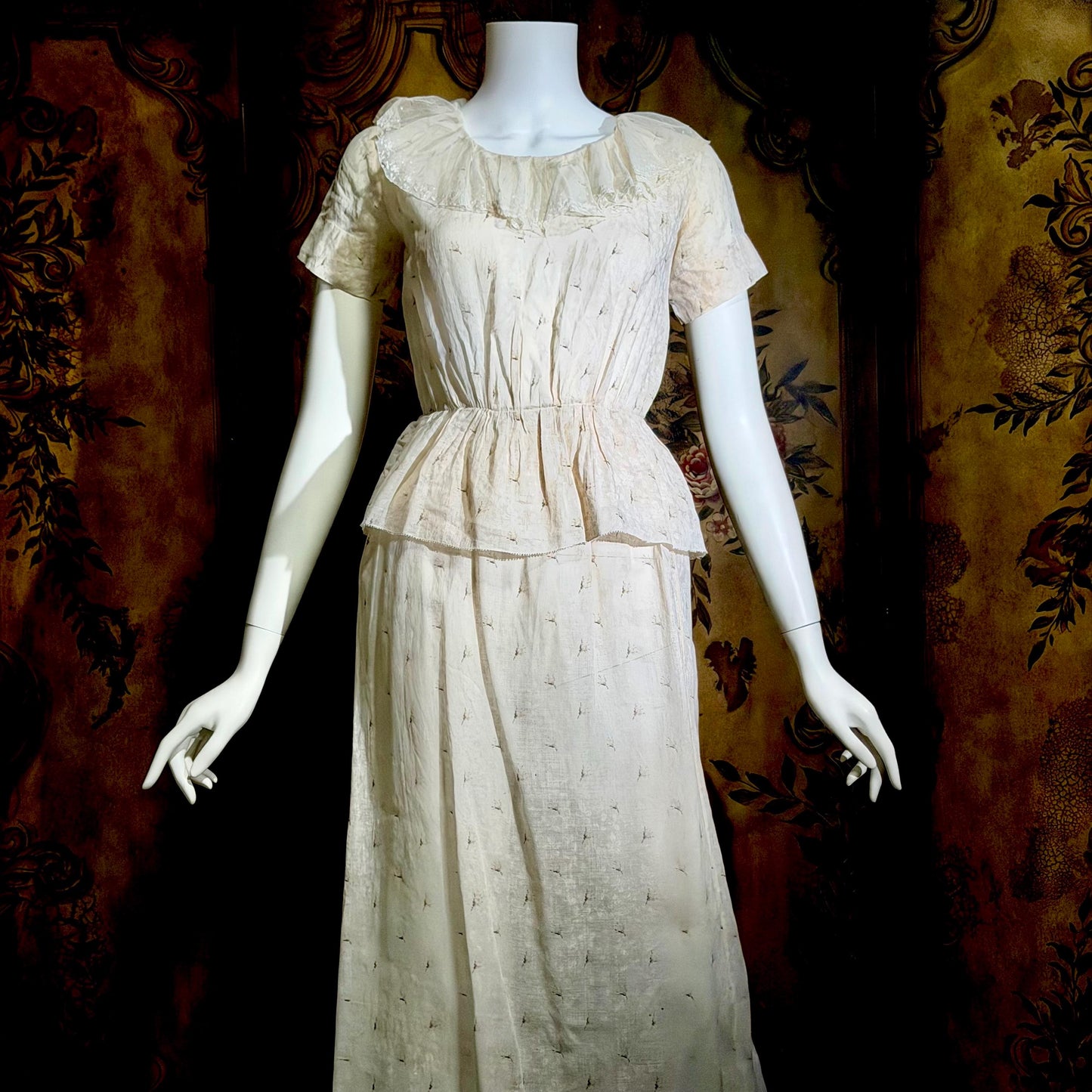 1930s vintage Cotton Day Dress, Ruffle Collar Peplum Batiste Casual Dress