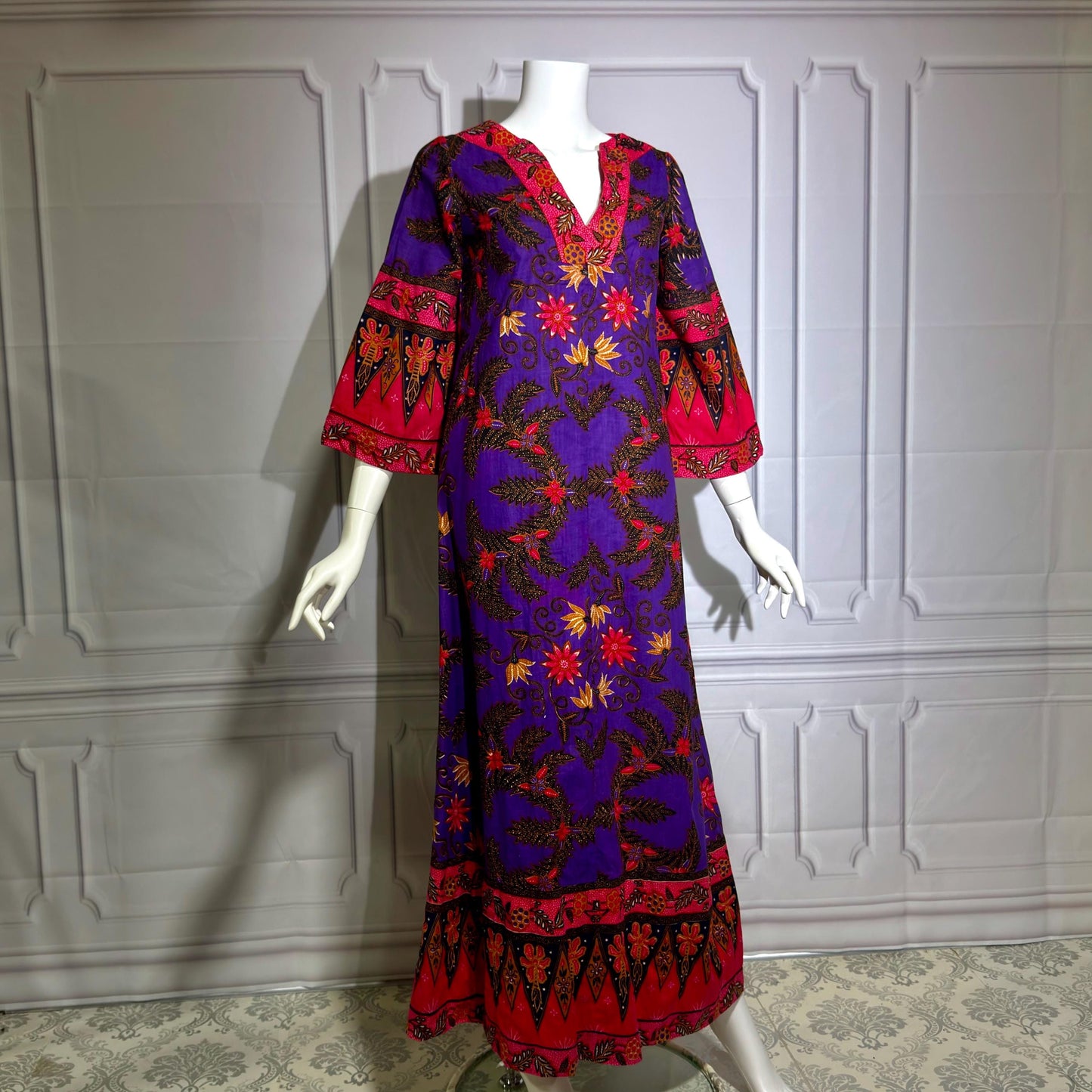DESIGNS MALAYSIA Vintage 1960s Caftan Kaftan Dress, Purple Cotton Floral Maxi Dress