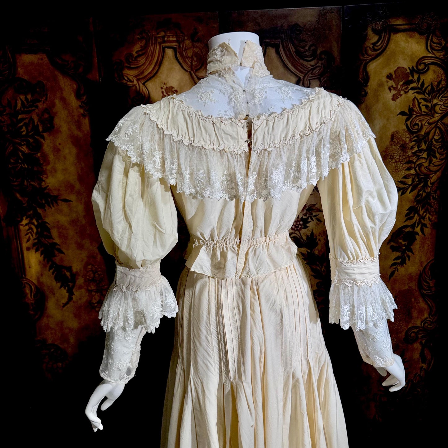 1906 Edwardian Victorian wedding dress, Vintage custom made white cotton high neck 4 pc gown