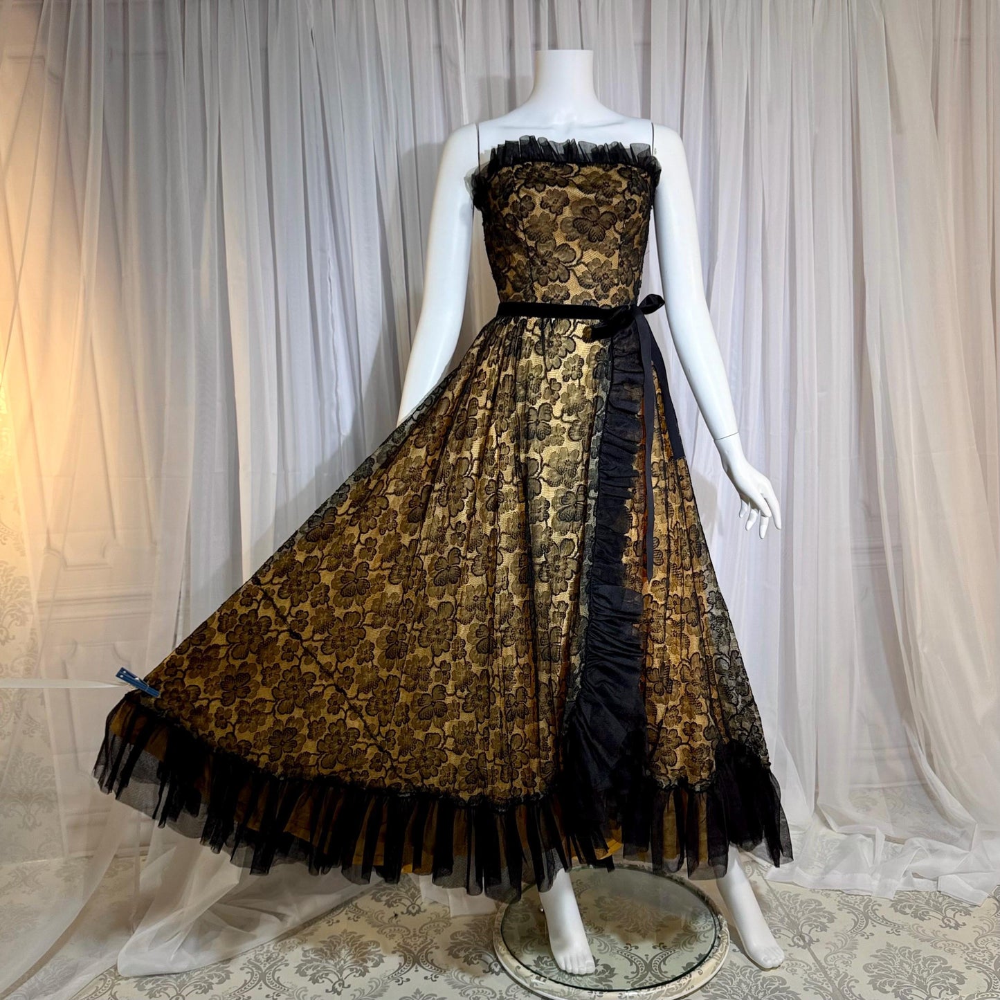 1940s vintage evening dress gown, strapless black lace full skirt ruffle gown