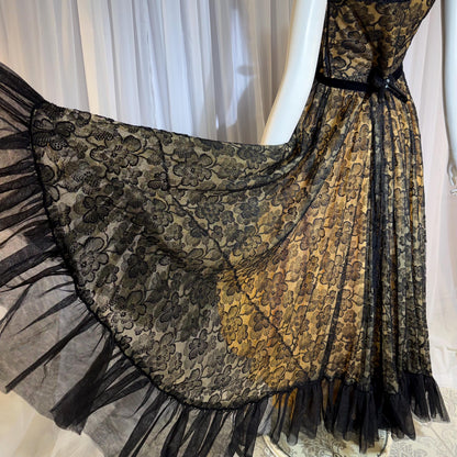 1940s vintage evening dress gown, strapless black lace full skirt ruffle gown