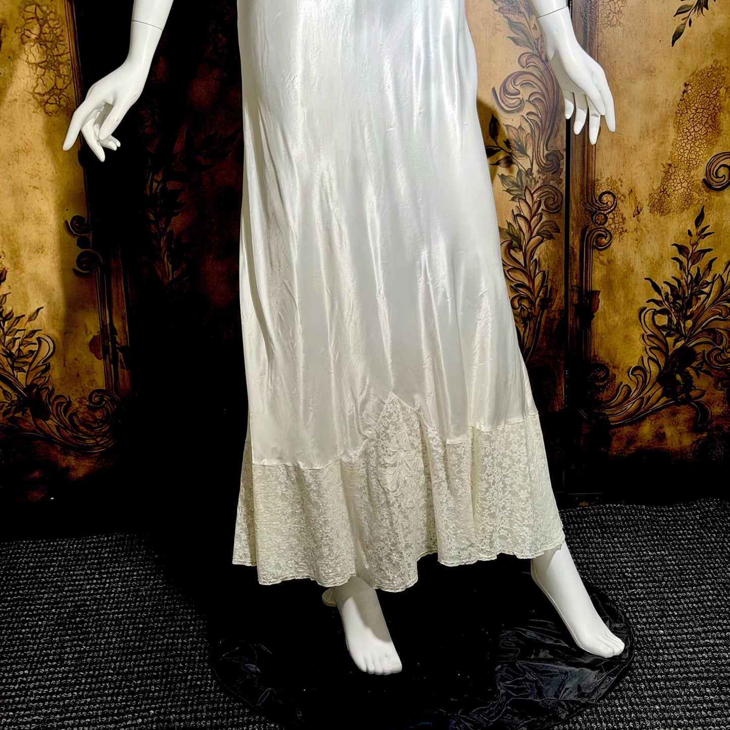 GODFRIED vintage 1930s Nightgown Slip Dress, Shiny white rayon lingerie dress