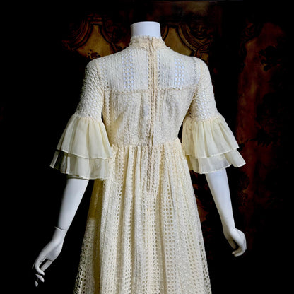 COURIERS vintage 1970s wedding prairie dress, white cotton eyelet flutter sleeve Boho maxi dress
