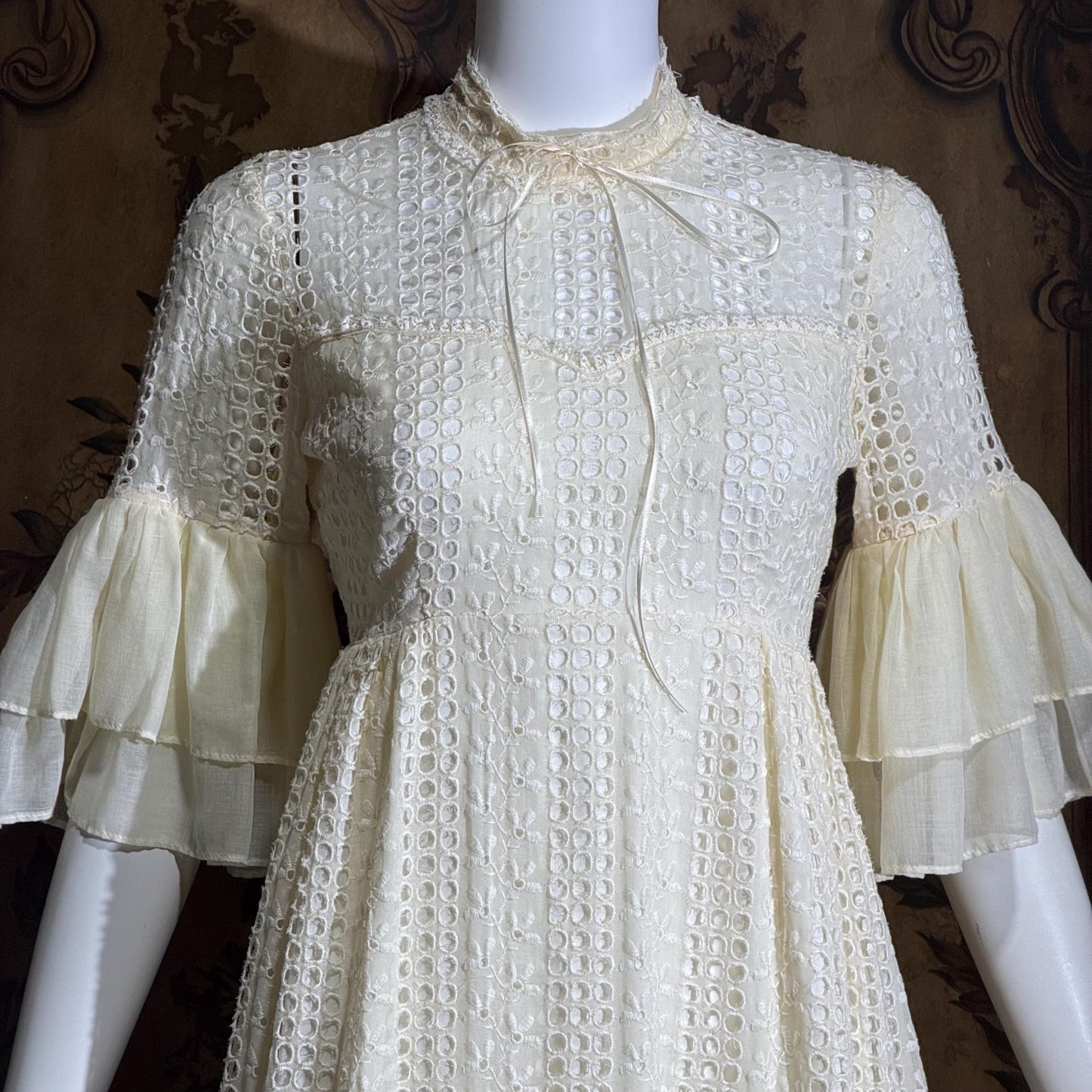 COURIERS vintage 1970s wedding prairie dress, white cotton eyelet flutter sleeve Boho maxi dress