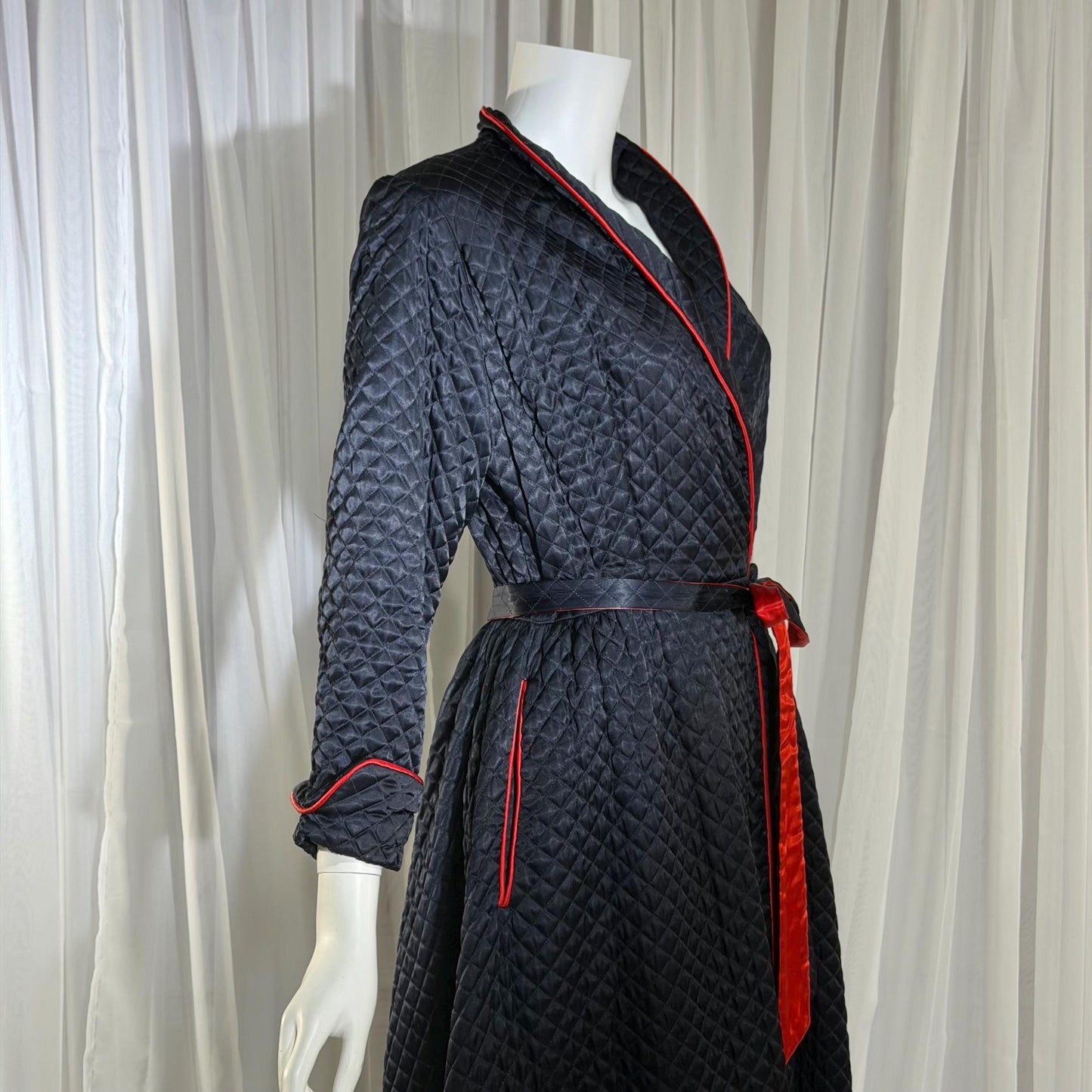 BARBIZON Vintage 1940s Dressing Gown Robe, Lady at Ease, Navy Blue Quilted Satin Housecoat