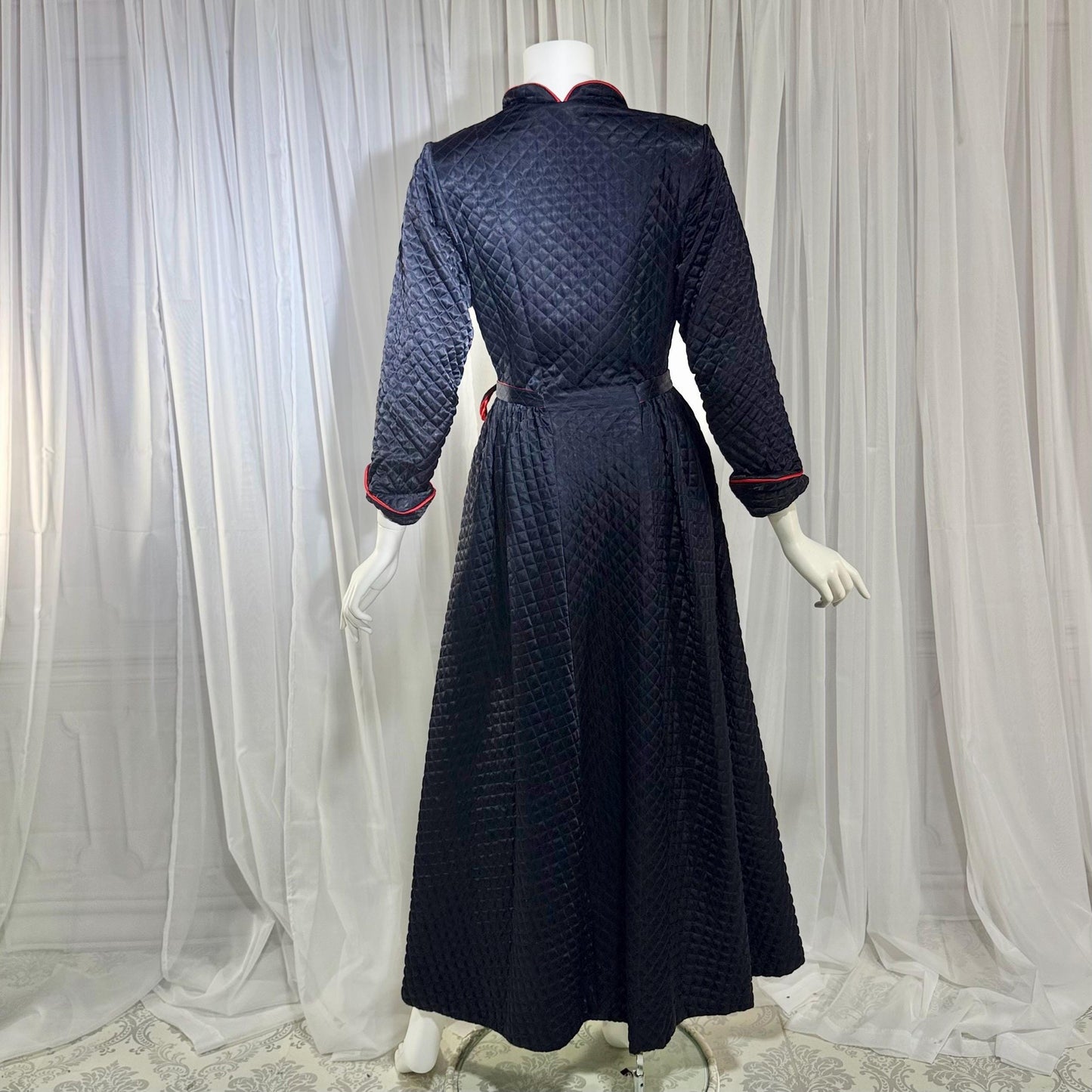 BARBIZON Vintage 1940s Dressing Gown Robe, Lady at Ease, Navy Blue Quilted Satin Housecoat