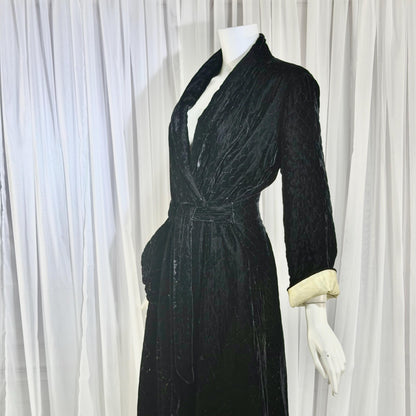 1940s Vintage Dressing Gown Robe, Black quilted velvet full length Housecoat