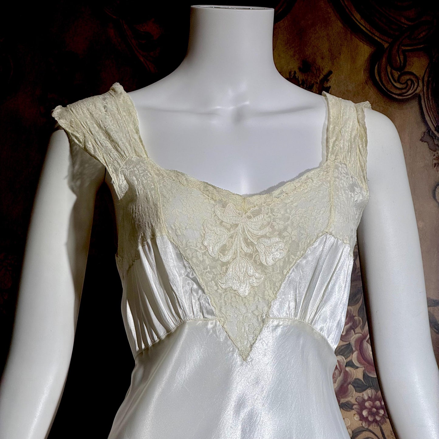 GODFRIED vintage 1930s Nightgown Slip Dress, Shiny white rayon lingerie dress