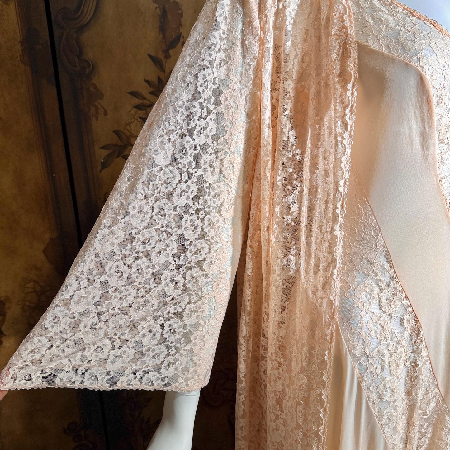 OLGA vintage nightgown Peignoir set, 1970s Peach Blush Lace slip dress robe set