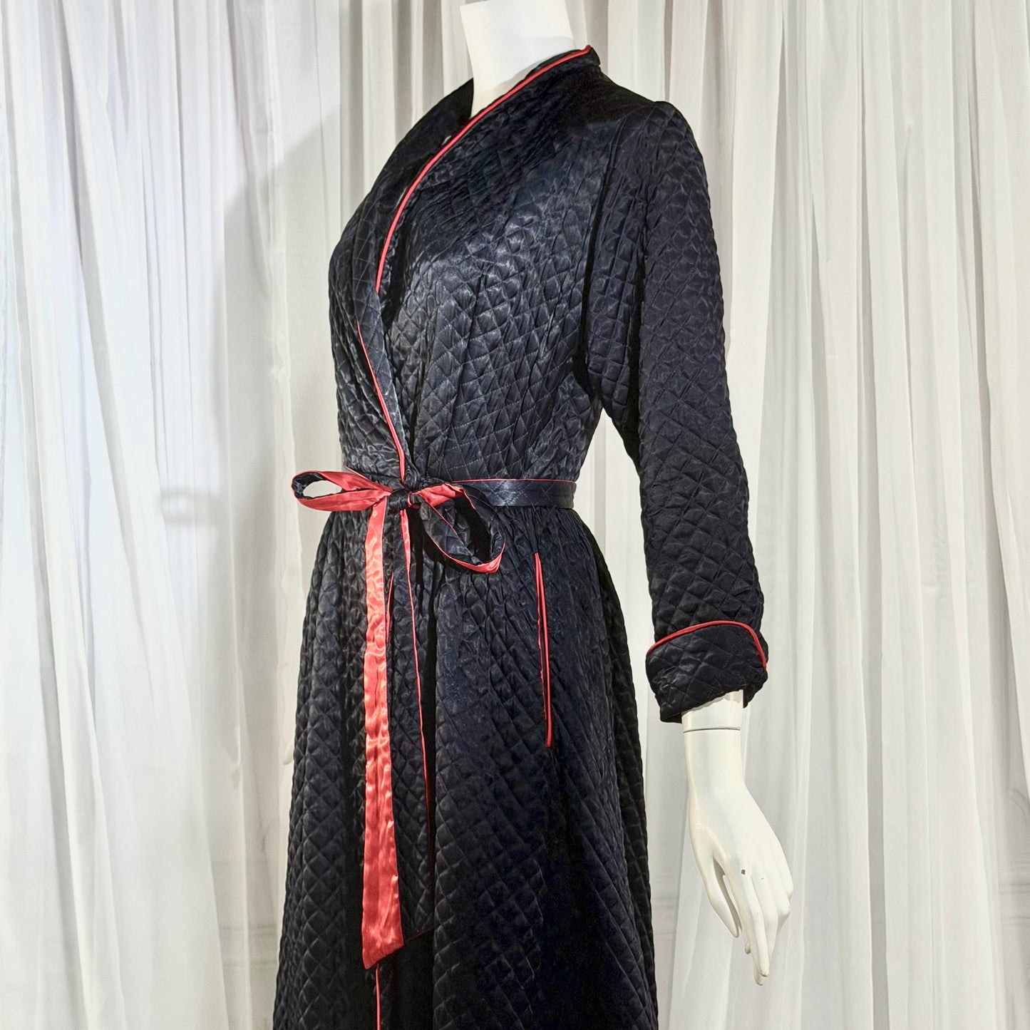 BARBIZON Vintage 1940s Dressing Gown Robe, Lady at Ease, Navy Blue Quilted Satin Housecoat