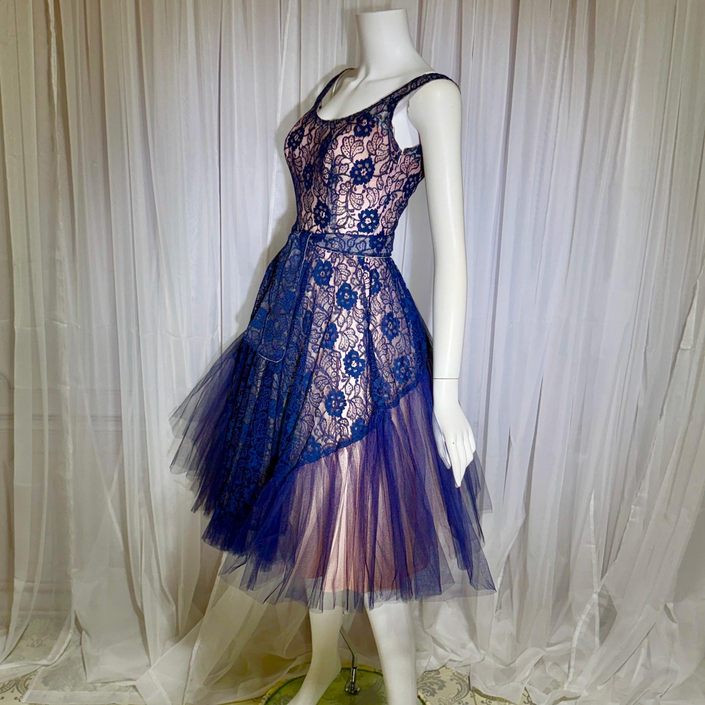 WILL STEINMAN vintage 1950s party dress, Navy blue and Pink lace and net cupcake short cocktail dress