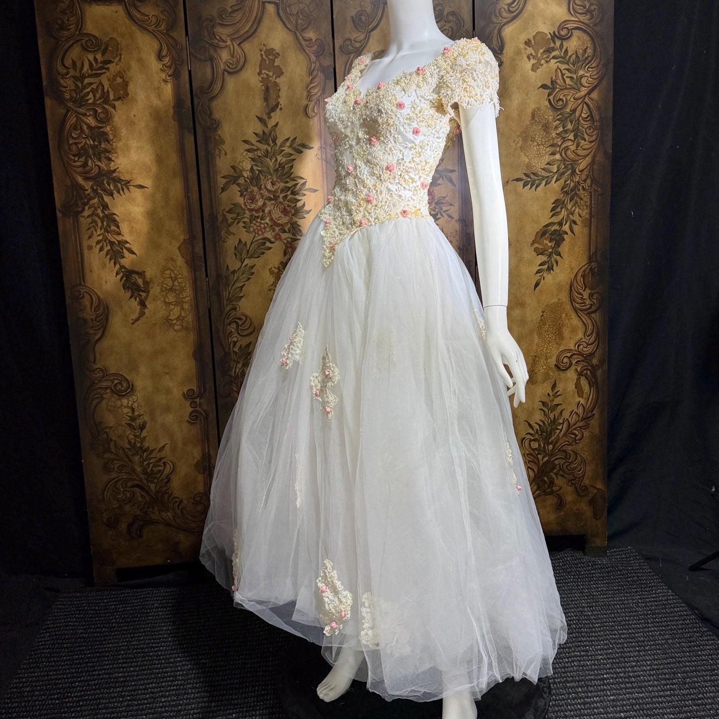 1980s Vintage Wedding Dress, Basque waist and tulle skirt Rosettes sequins and beads Ball Gown