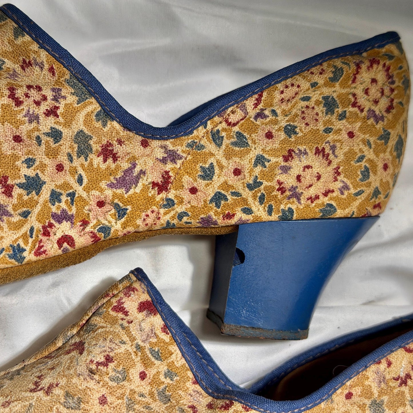 1900s Victorian Evening Slippers Shoes, Cotton floral bedroom slippers