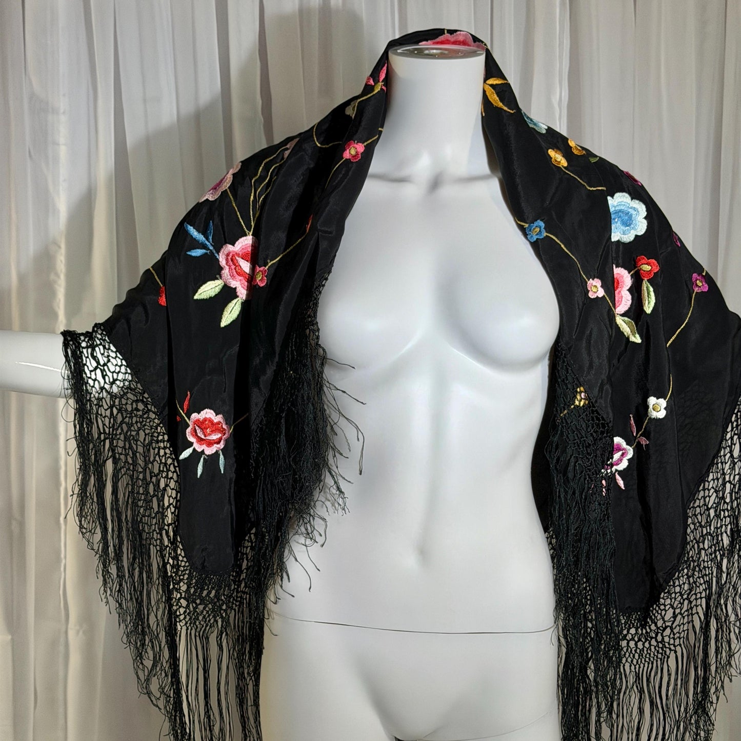 1960s Vintage Spanish Shawl, Black Embroidered Roses Fringe wrap, Piano shawl, 38 inches