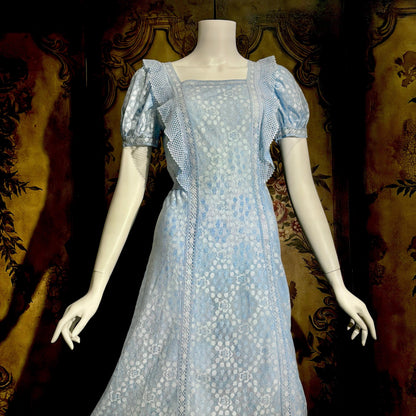 HANRO vintage nightgown maxi dress, Marshall Field & Co 1940s blue open knit house dress