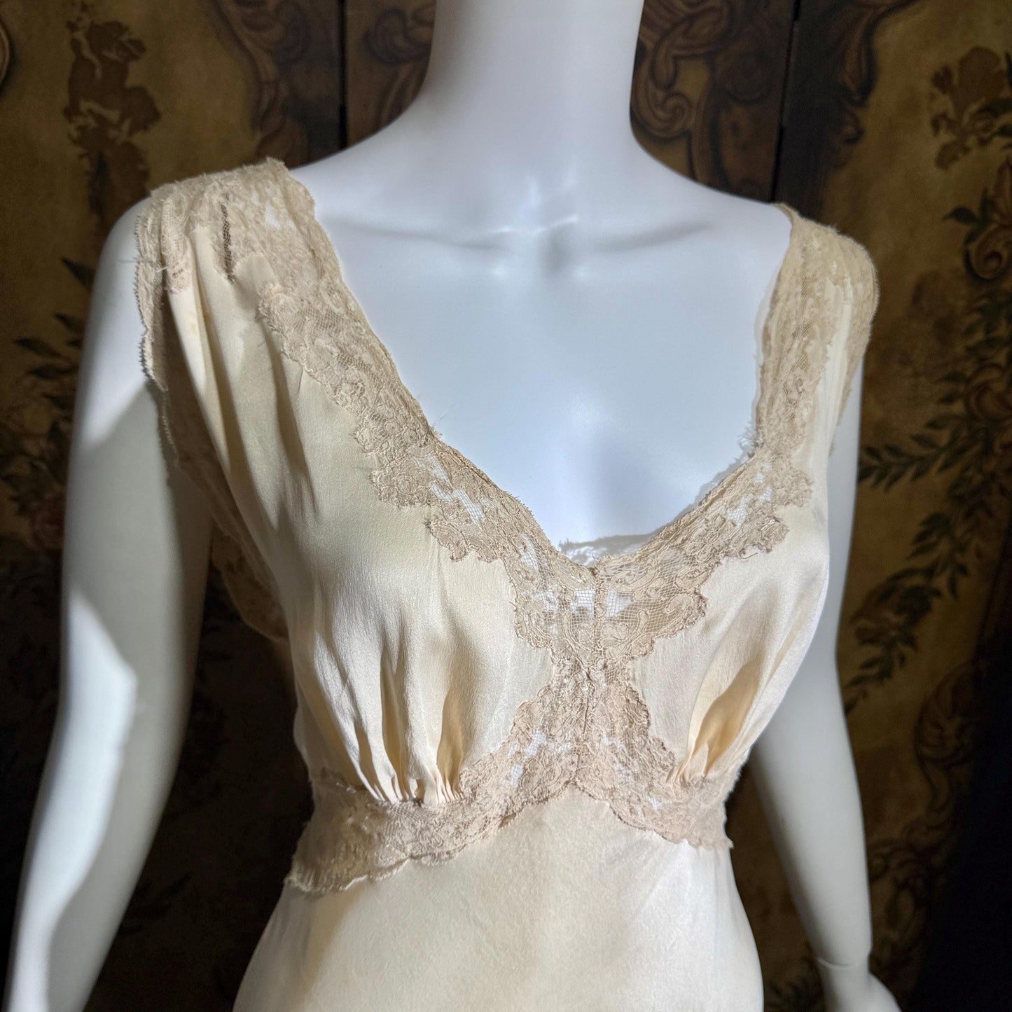 FISCHER vintage nightgown, PURE SILK 1930s Champagne bias cut lingerie slip dress
