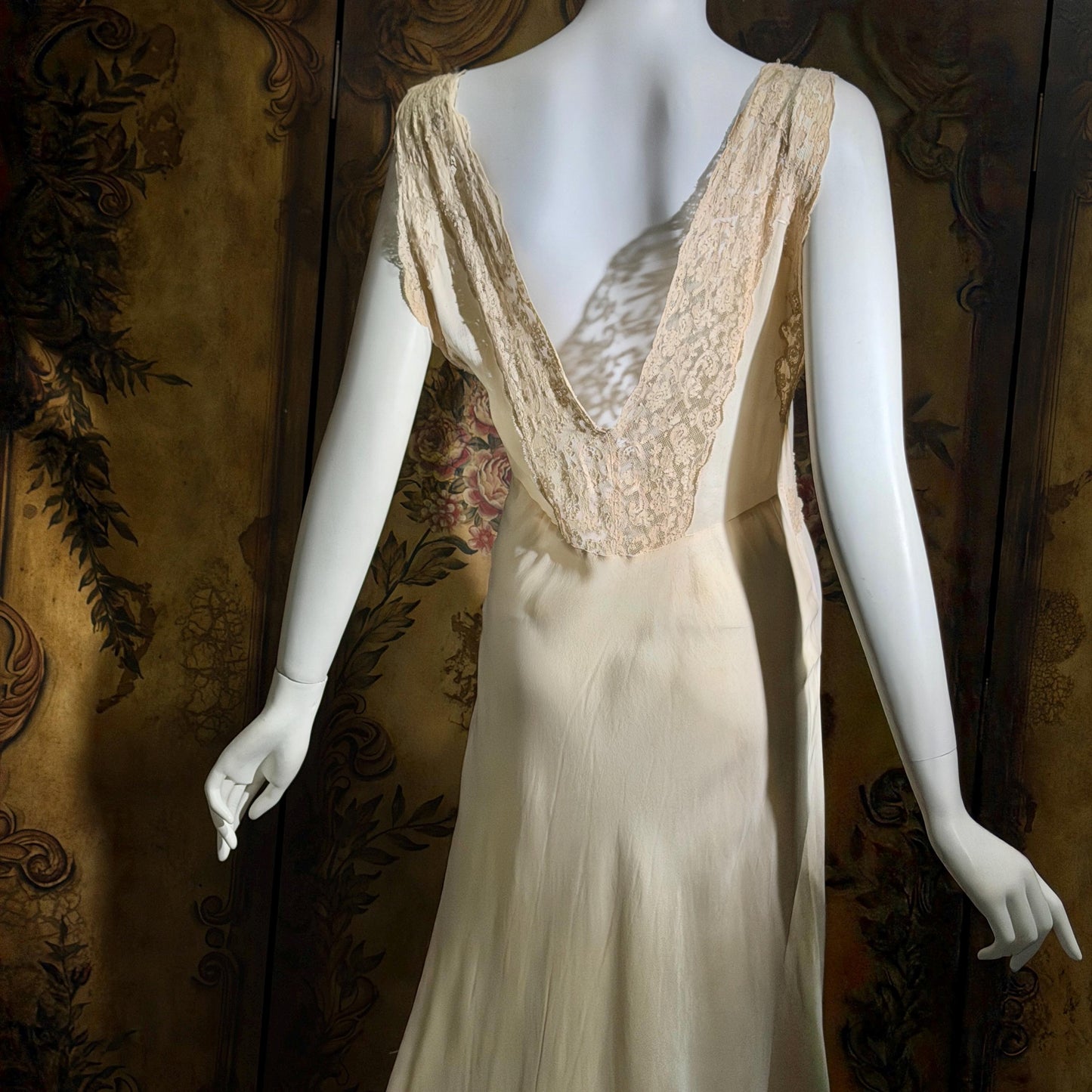 FISCHER vintage nightgown, PURE SILK 1930s Champagne bias cut lingerie slip dress