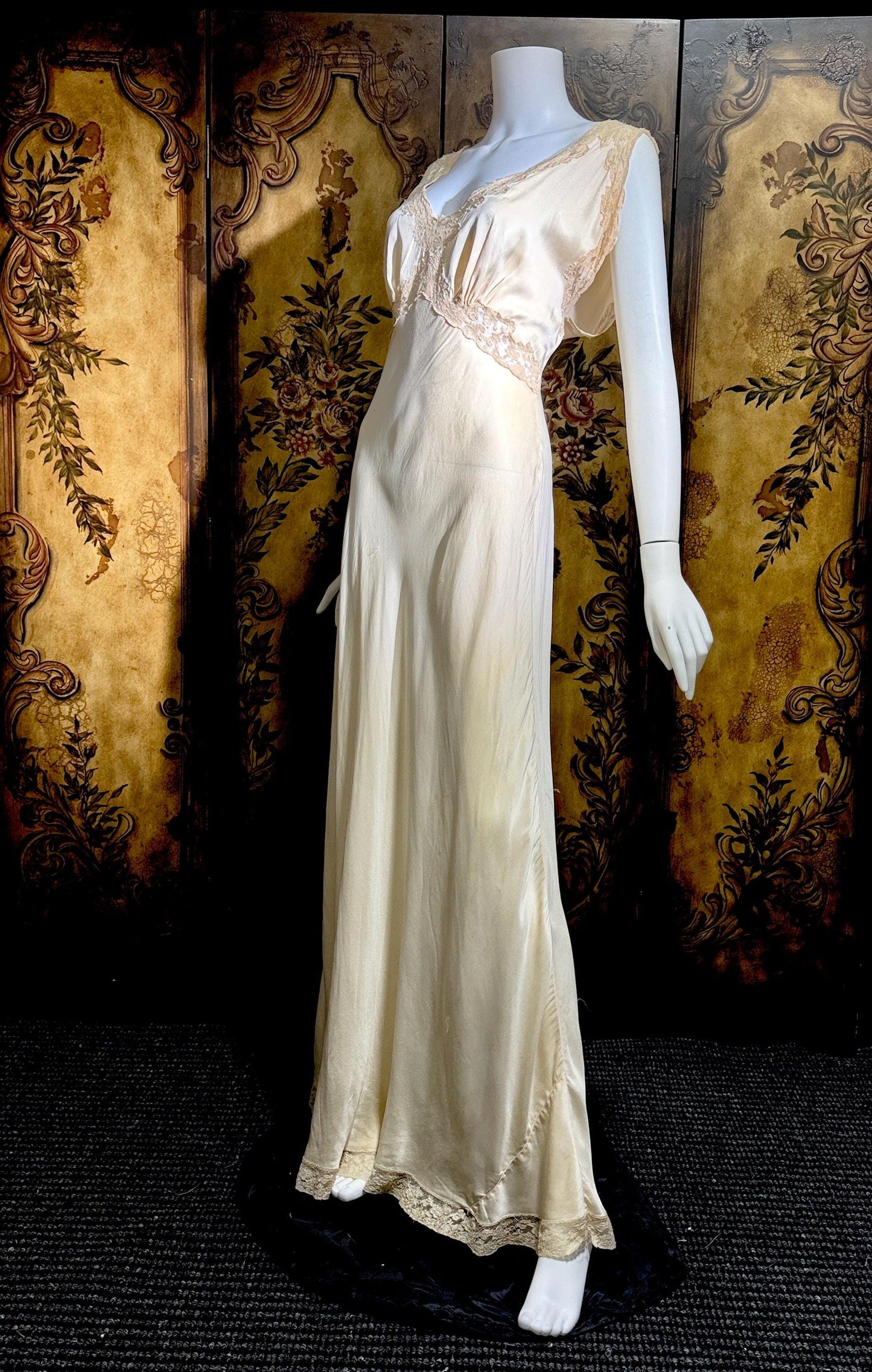 FISCHER vintage nightgown, PURE SILK 1930s Champagne bias cut lingerie slip dress