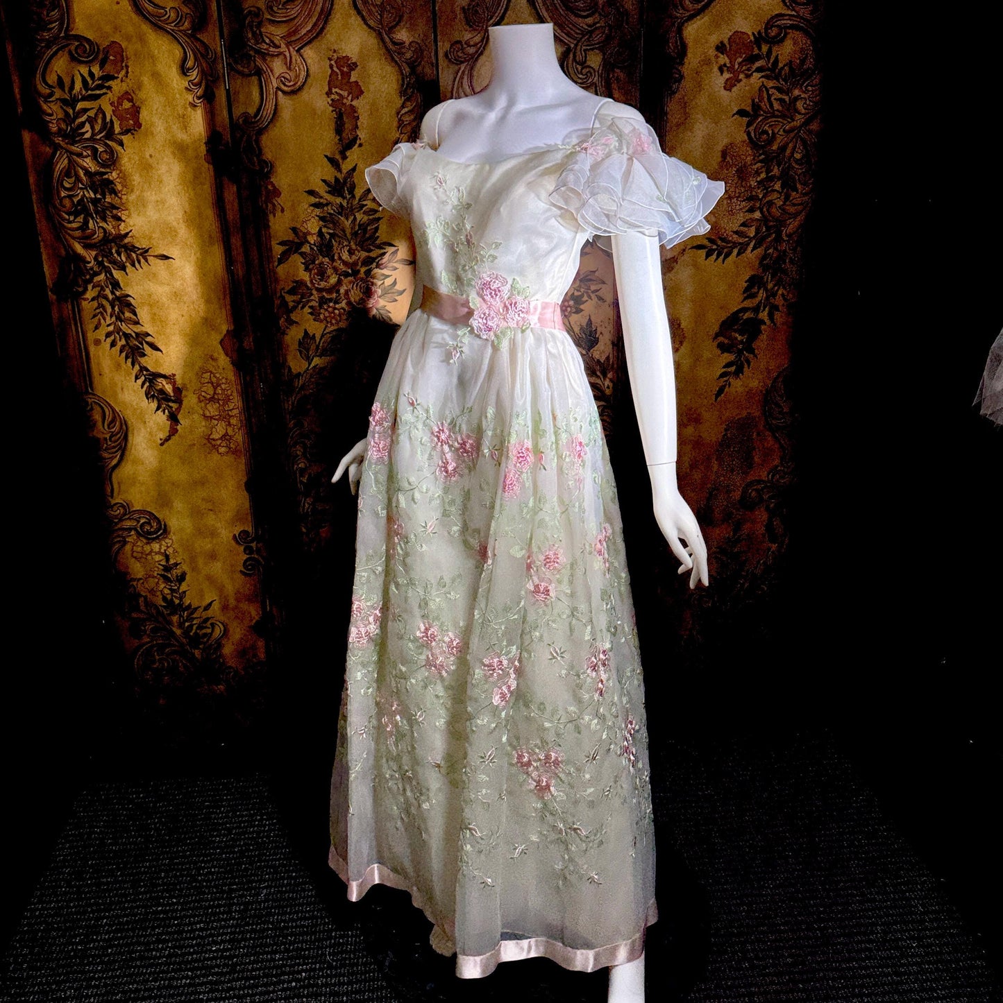 BIANCHI vintage wedding dress gown, 1960s white embroidered floral off should bridal gown