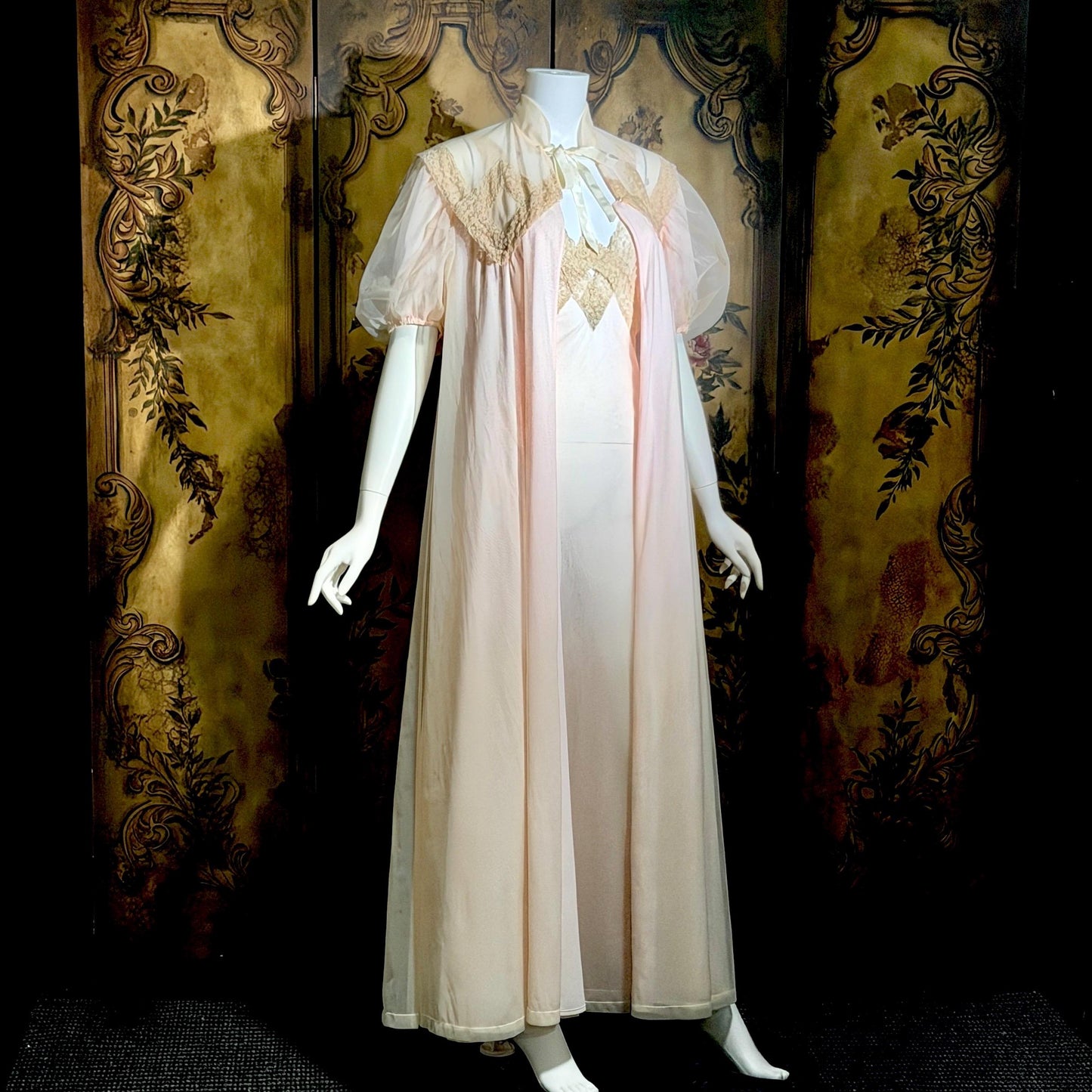 SAKS FIFTH AVENUE Vintage 1950s peignoir set, Dusty Pink chiffon bridal nightgown lingerie slip dress and robe
