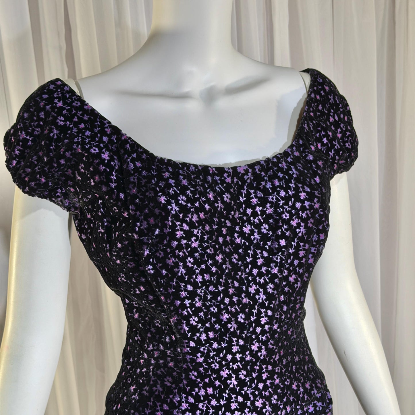 NETTIE ROSENSTEIN vintage 1950s cocktail dress, Purple velvet burnout evening wiggle dress