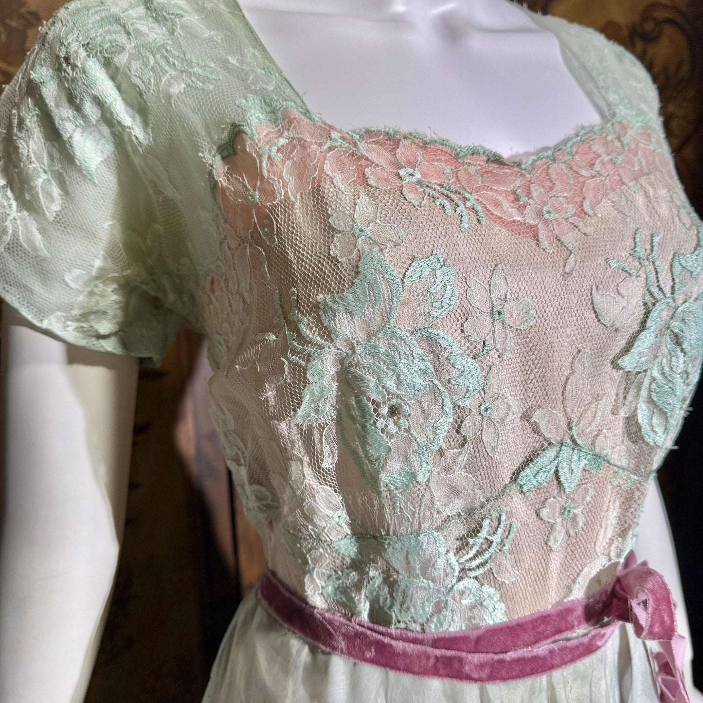 1930s Vintage Evening dress gown, Green Pink Organza Lace gown, Large