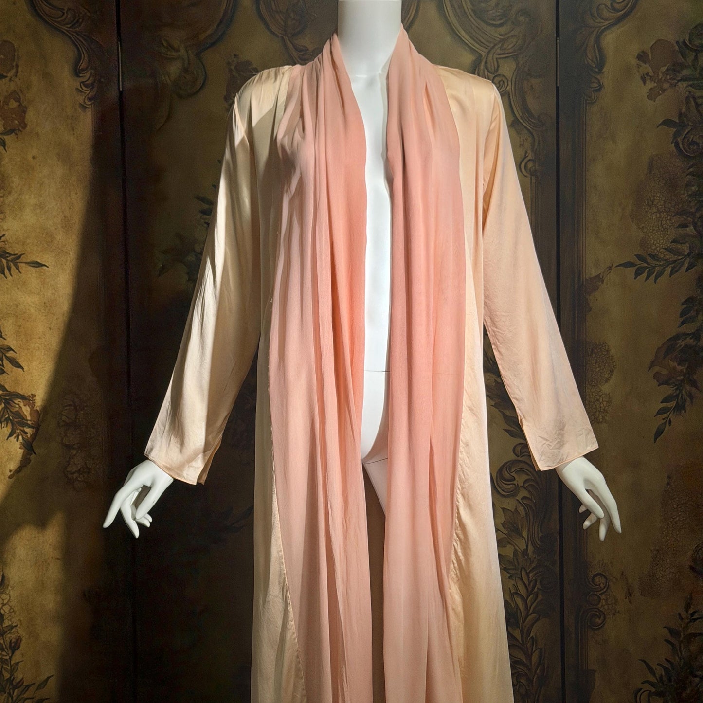 FERNANDO SANCHEZ Vintage dressing gown robe, Peach Pink Silk wrap house coat, Large
