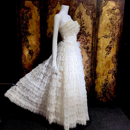 1950s vintage wedding gown, White ruffle tiered lace cupcake tulle meringue ball gown
