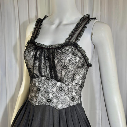 YOLANDE Vintage Nightgown Slip dress, 1950s Black Nylon short lingerie dress