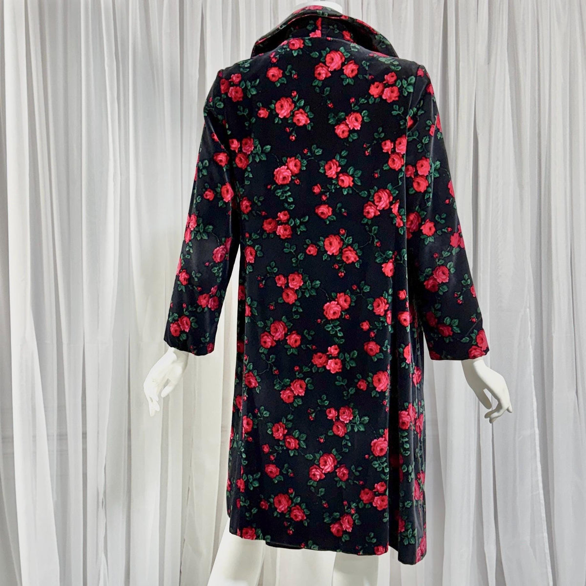 TOWN & COUNTRY vintage 1960s evening coat, black velvet rose print midi coat