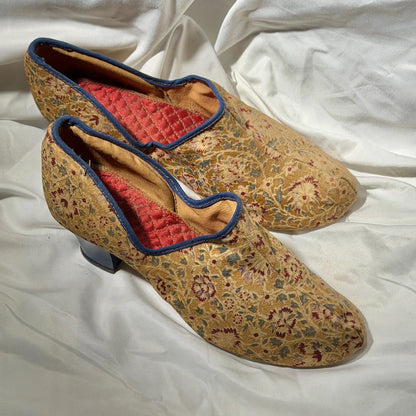 1900s Victorian Evening Slippers Shoes, Cotton floral bedroom slippers