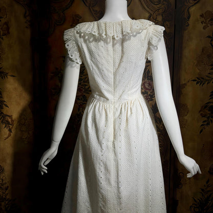 VICTOR COSTA Vintage 1970s dress, White Cotton Eyelet Ruffle Maxi Boho Wedding