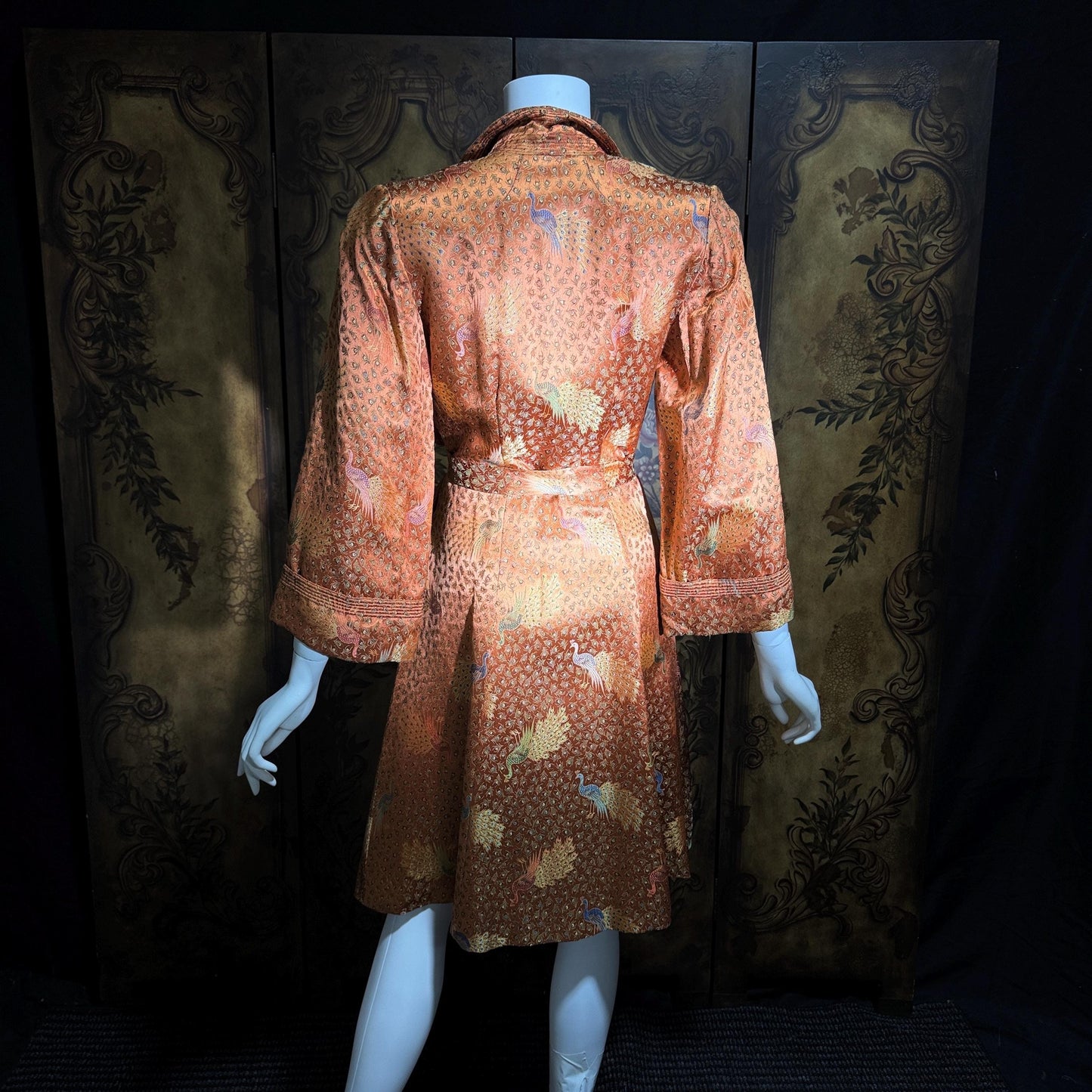 Vintage 1940s Chinoiserie Silk Dressing Gown Robe, EILEEN KERSHAW Hong Kong Satin Housecoat