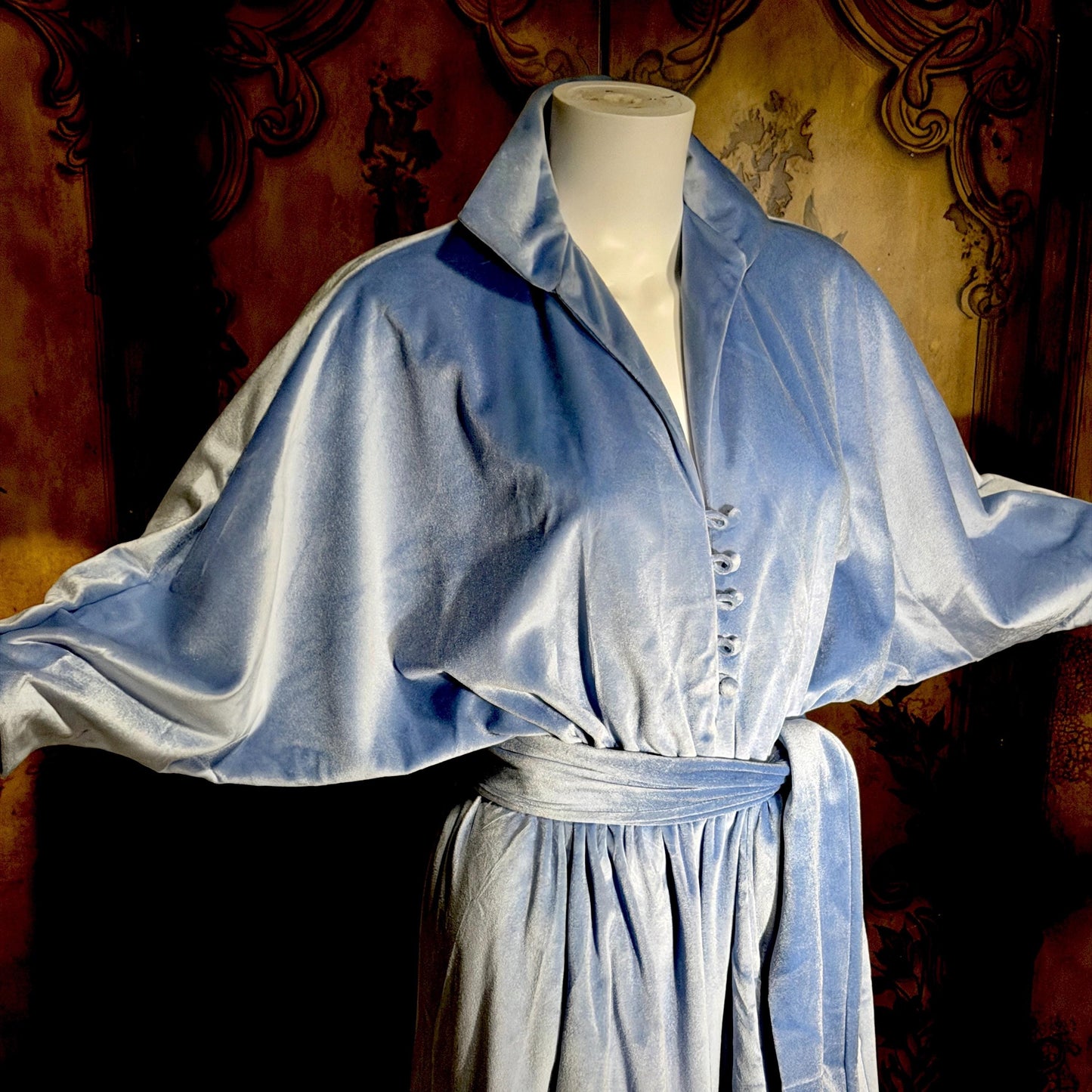 Vintage LUCIE ANN BEVERLY Hills Hostess dress, 1970s Blue velour lounge dressing gown