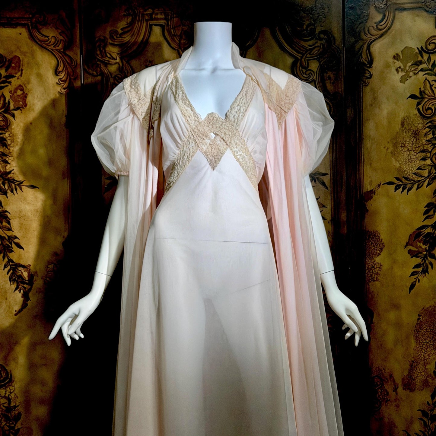 SAKS FIFTH AVENUE Vintage 1950s peignoir set, Dusty Pink chiffon bridal nightgown lingerie slip dress and robe