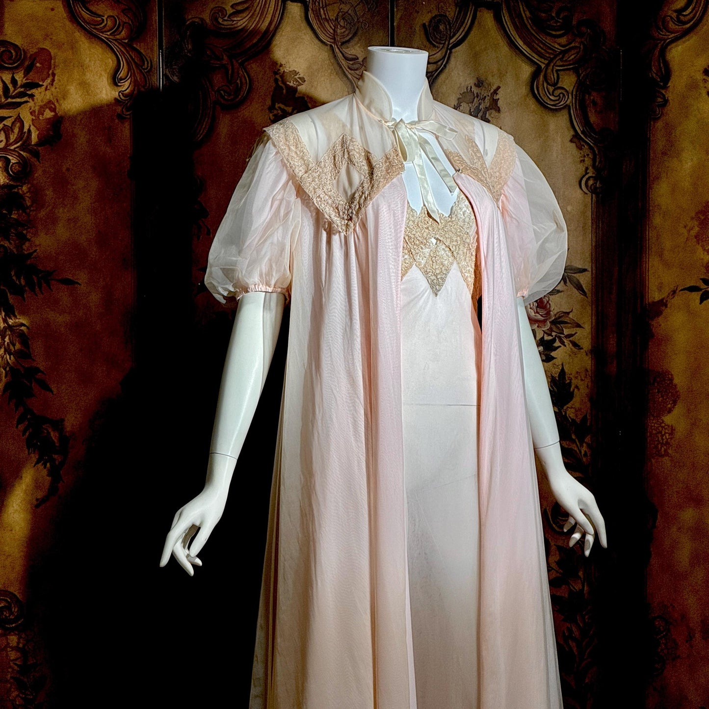 SAKS FIFTH AVENUE Vintage 1950s peignoir set, Dusty Pink chiffon bridal nightgown lingerie slip dress and robe