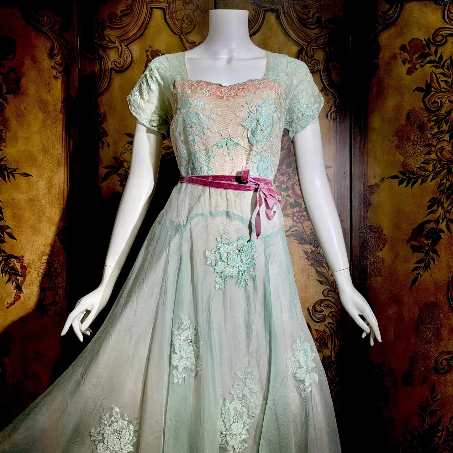 1930s Vintage Evening dress gown, Green Pink Organza Lace gown, Large