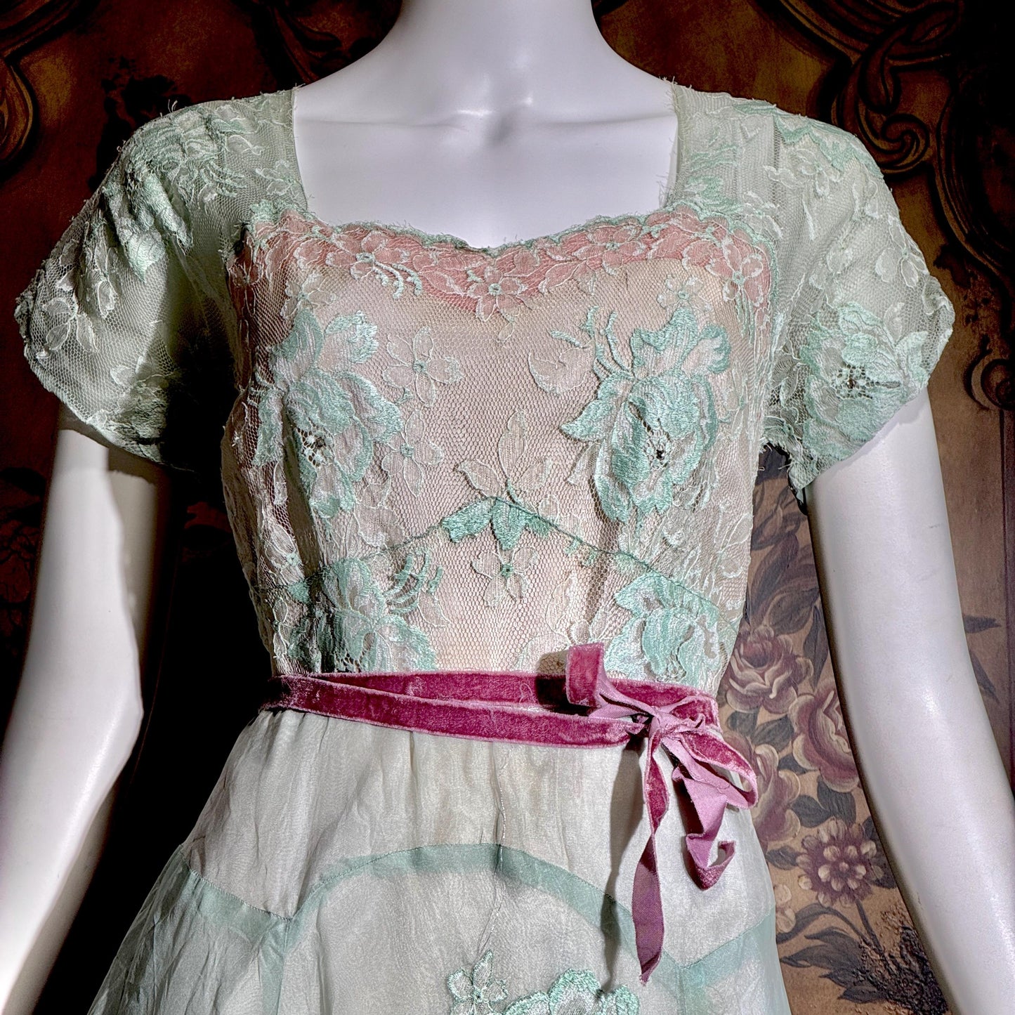 1930s Vintage Evening dress gown, Green Pink Organza Lace gown, Large