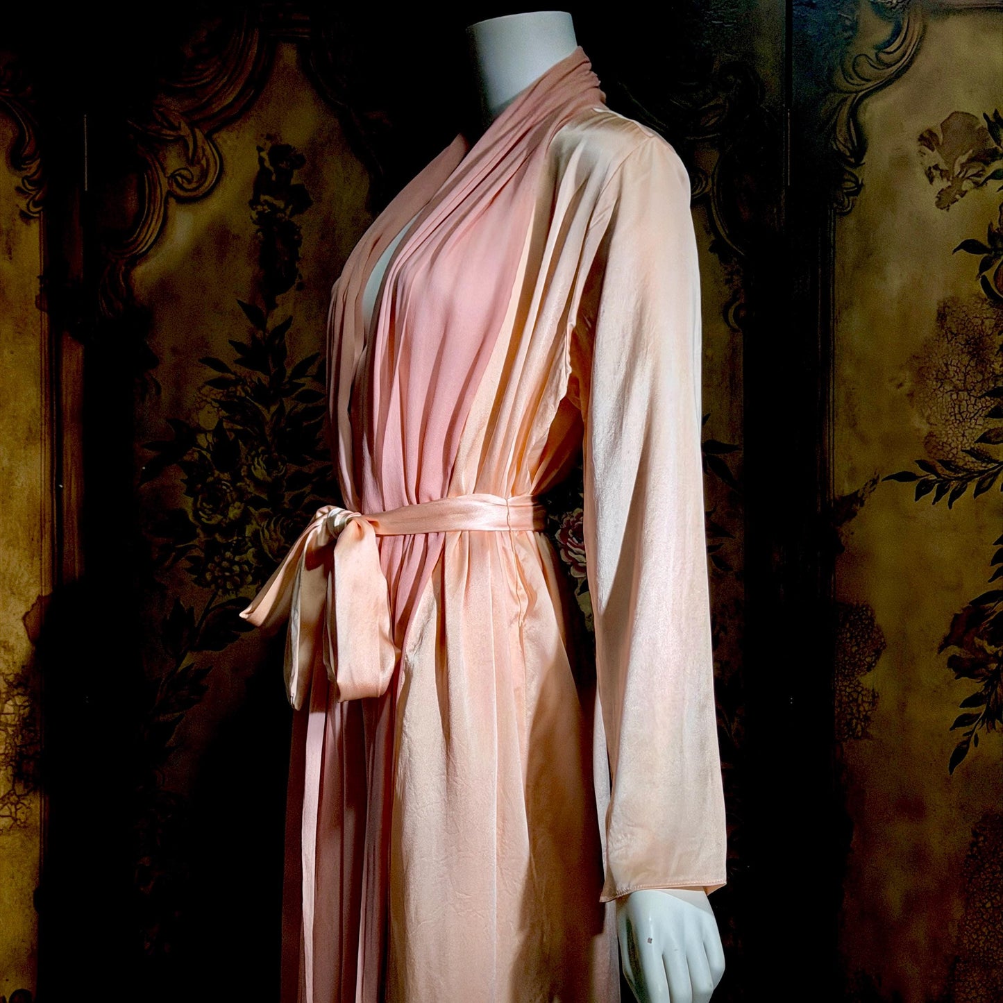 FERNANDO SANCHEZ Vintage dressing gown robe, Peach Pink Silk wrap house coat, Large