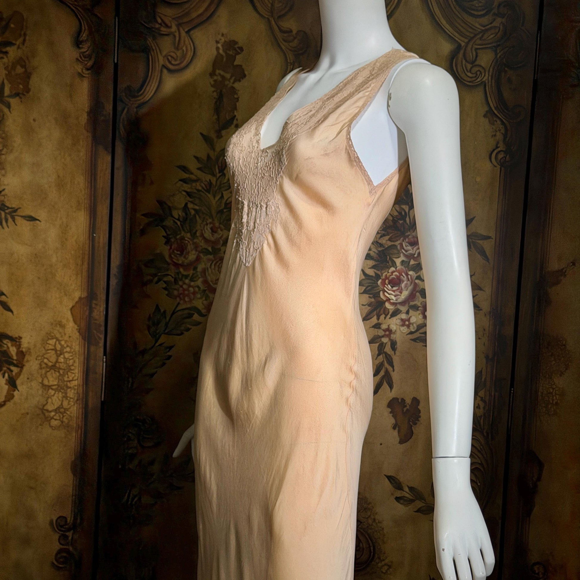 vintage 1930s Peach silk dress, CHAS A STEVENS Chicago bias cut lingerie dress, small
