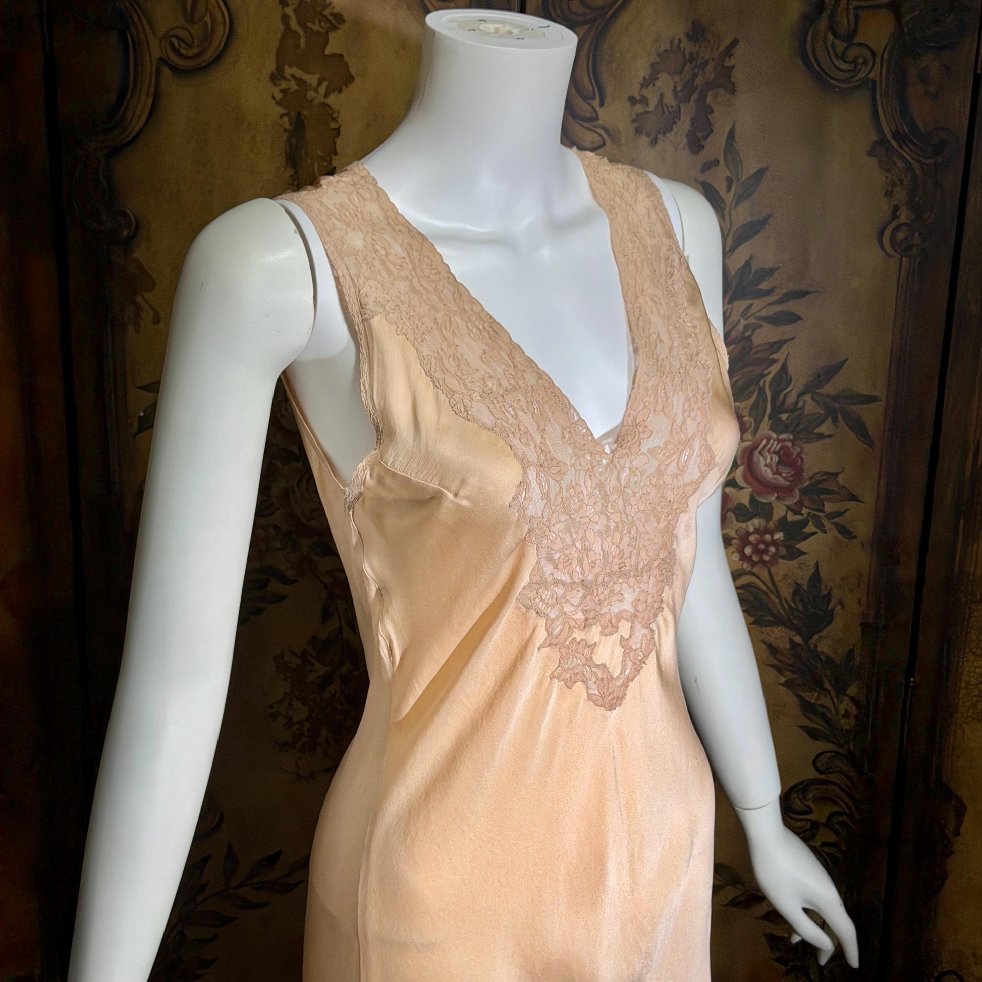 vintage 1930s Peach silk dress, CHAS A STEVENS Chicago bias cut lingerie dress, small
