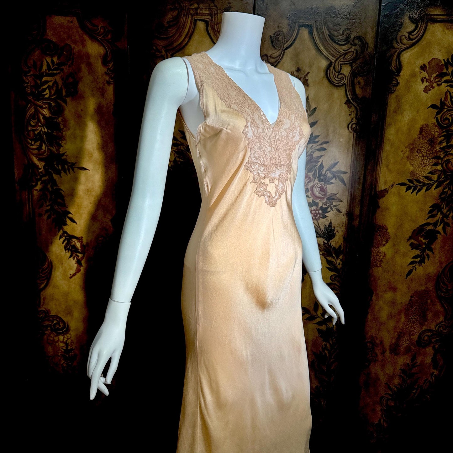 vintage 1930s Peach silk dress, CHAS A STEVENS Chicago bias cut lingerie dress, small