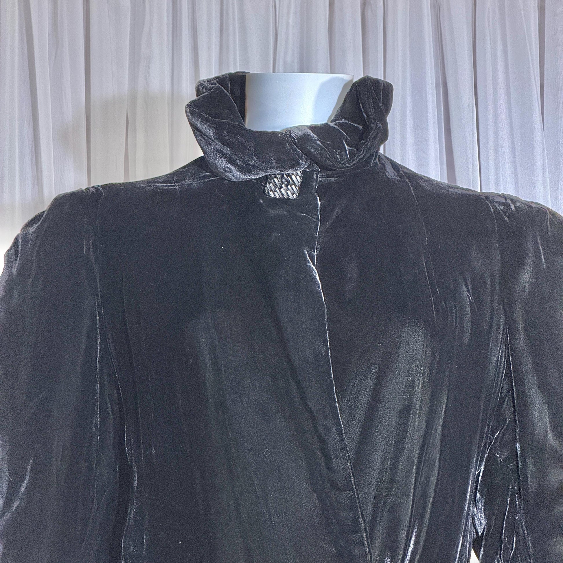 vintage 1920s opera coat, Black Silk Velvet flapper evening coat duster ruffle neck