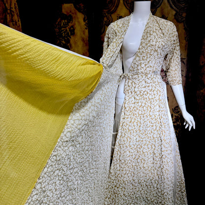vintge 1940s dressing gown robe, EVELYN PEARSON Gold White full sweep wrap front housecoat hostess dress